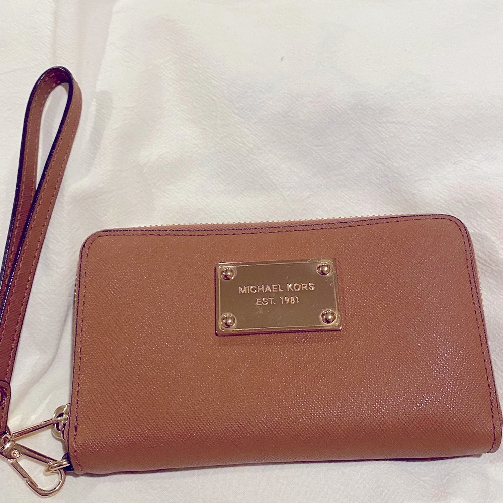 Michael Kors short wallet. Great for cash & cards & mini iPhone.
